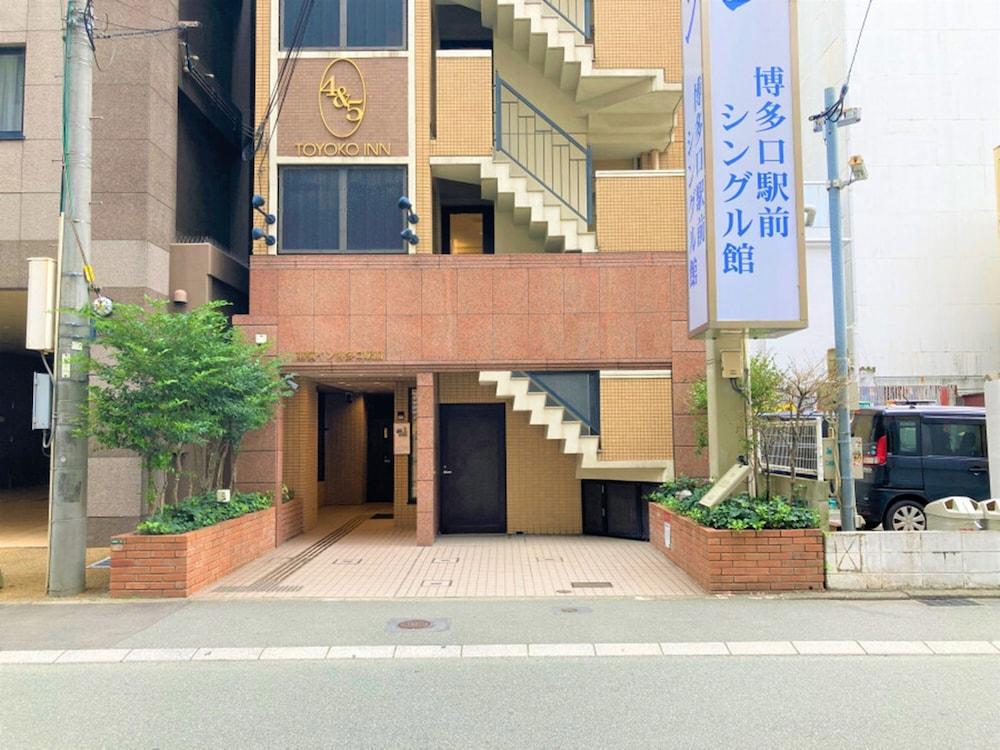 Toyoko Hakata-guchi Ekimae